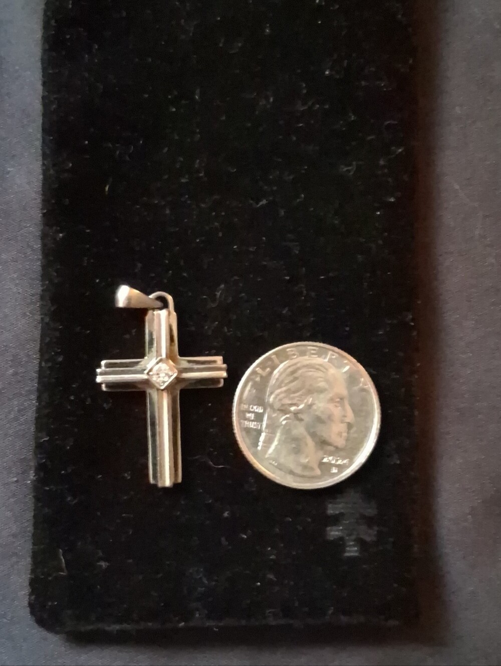 Source Unknown Silver-Tone Cross Pendant with Clear Stone Accent